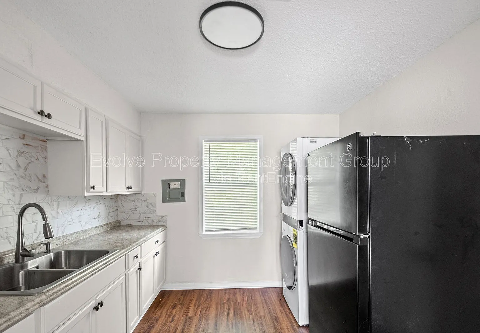 2 bed, 1.0 bath, 900 sqft, $895 — Photo 4