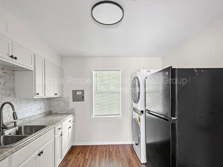 1196 Aubra Rd #2 — Photo 4