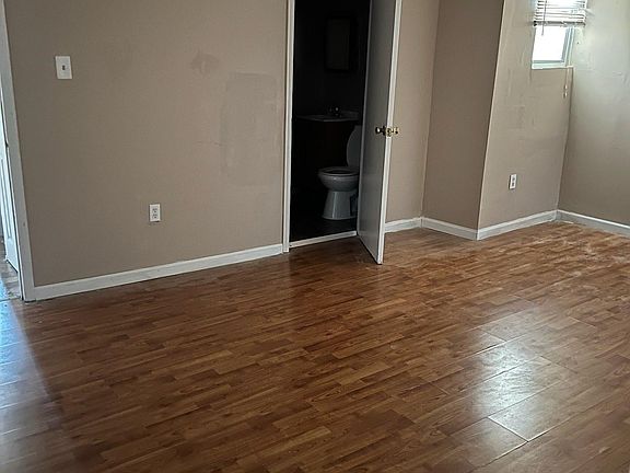 2nd image of 6852 Elmwood Ave