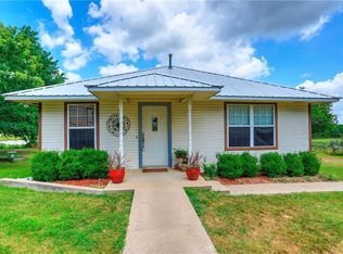 2197 W Fm 922, Valley View, TX 76272