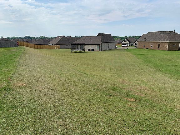 5th image of 2566 Molly Ln
