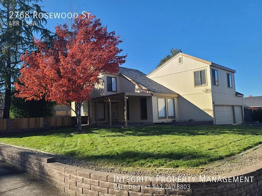 2768 Rosewood St photo 1