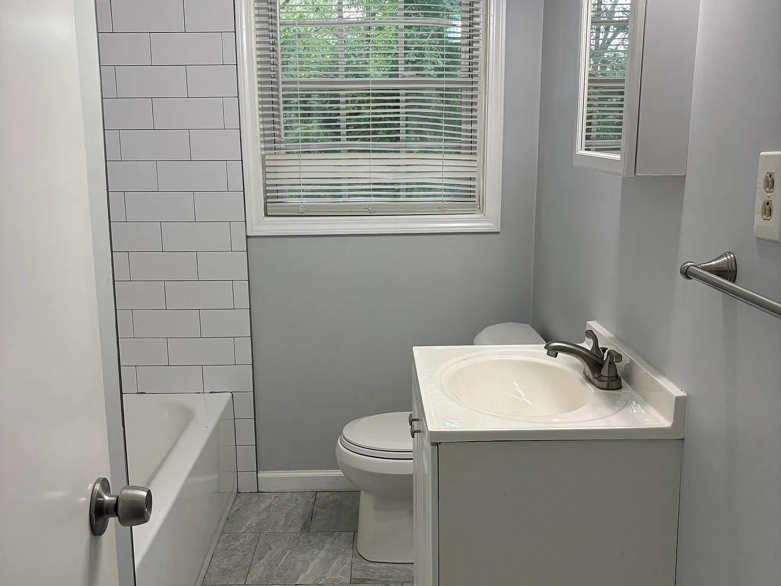 2 bed, 850 sqft, $1,495 — Photo 2