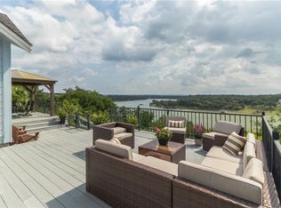 525 Nomad Dr, Spicewood, TX 78669