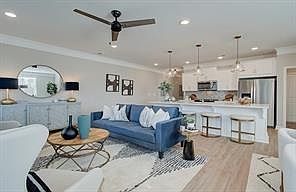 2nd image of 4581 Moray Dr
