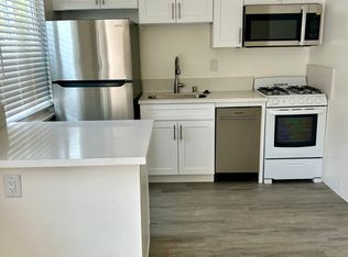 393 Waldo Ave #8, Pasadena, CA 91101