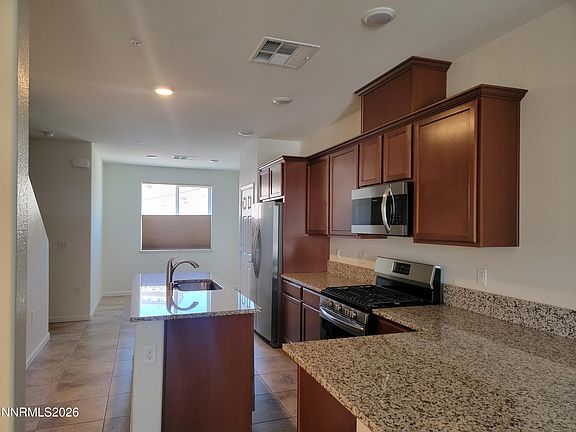 2nd image of 3002 Sterling Ridge Cir