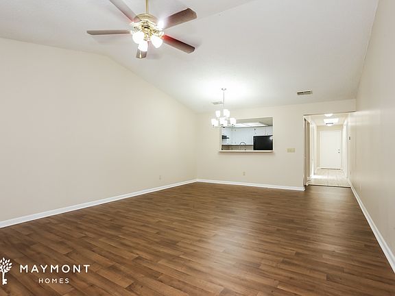 4th image of 5613 Pinebay Cir N