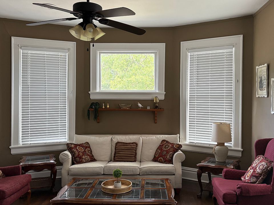 Living room 2