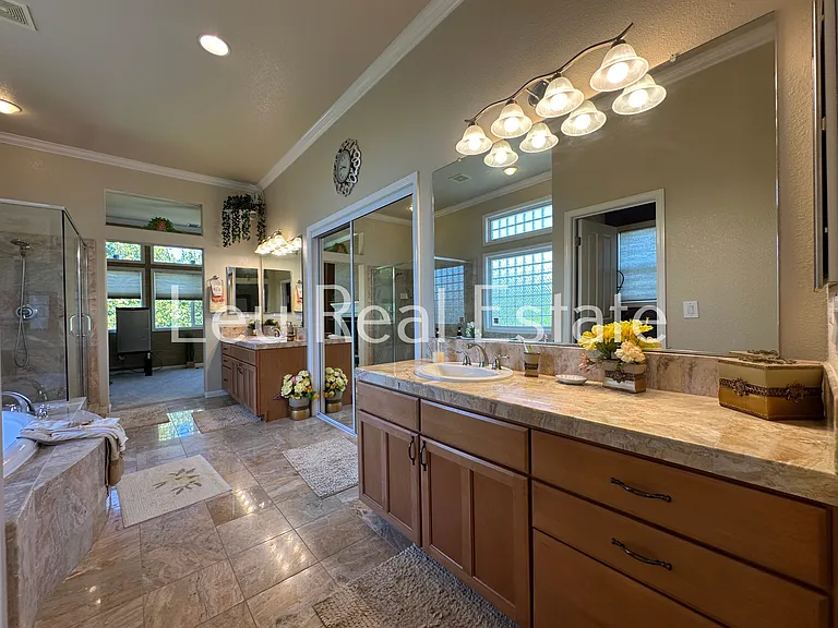 131 Gage Ct — Photo 28