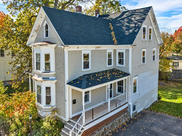 28 Willow Street, Laconia, NH 03246