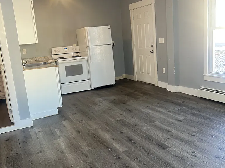 114 Messer St #5 — Photo 2