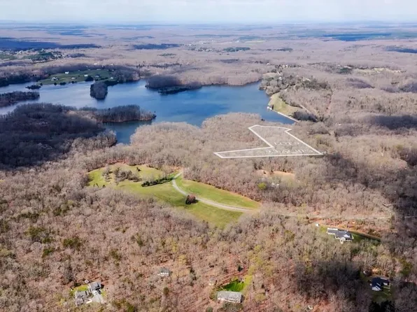 8602 Rosni Way, Fredericksburg, VA 22407