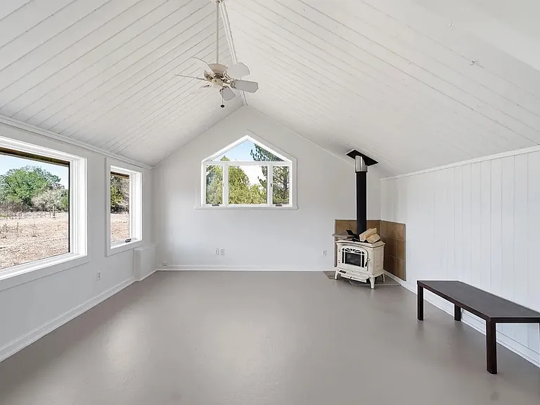 1036 La Cienega Rd — Photo 6