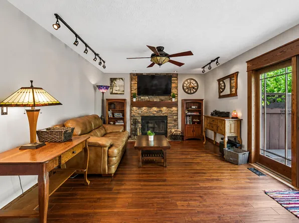 3724 Pleasantbrook Dr, Hilliard, OH 43026