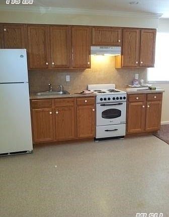 2nd image of 795 Conklin St