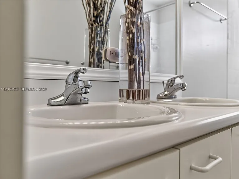 2475 W Cordoba Bnd — Photo 44