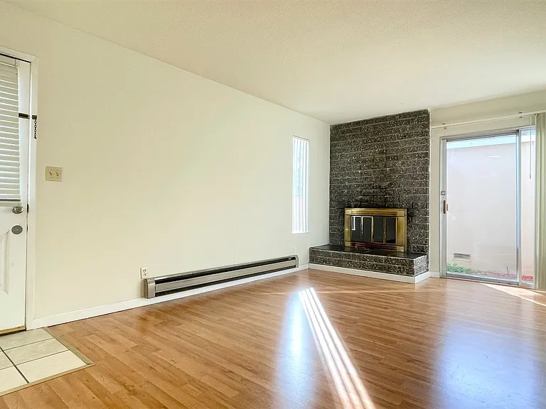 3402 Homestead Rd — Photo 4