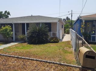2412 E Hatchway St, Compton, CA 90222