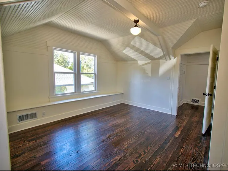 2310 Boston St — Photo 19
