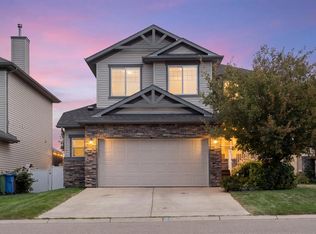 408 W Rainbow Falls Way, Chestermere, AB T1X 1S6