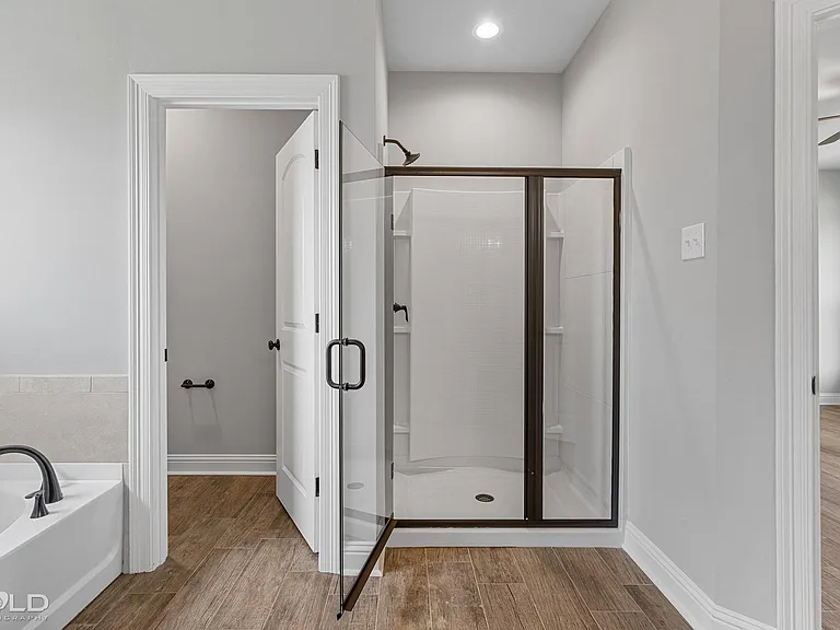 114 Saint Edmunds Way — Photo 3