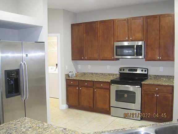 4th image of 4210 SW Allsworth St