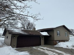 778 15th St, Dawson, MN 56232