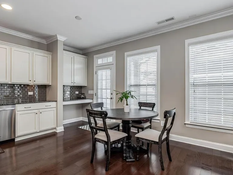 10524 Royal Winchester Dr — Photo 12