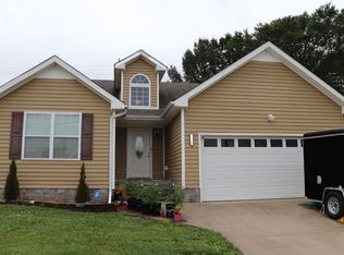 1338 Francesca Dr, Clarksville, TN 37042
