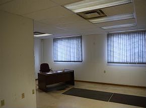 3rd image of 26 Webster St