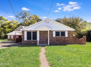 1225 S Railroad Ave, Opelousas, LA 70570