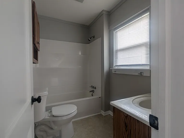 117 W Graham Ave — Photo 12