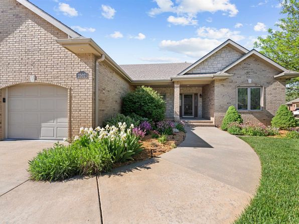 2502 Maclean Cir, Salina, KS 67401