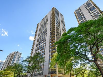 1355 N Sandburg Ter #1606D, Chicago, IL, 60610