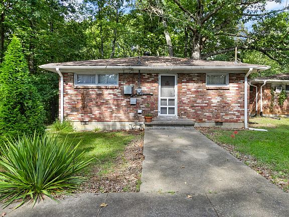 3rd image of 100 Wilson Ct