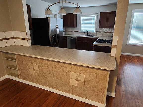 4th image of 1809 Tiger Ln