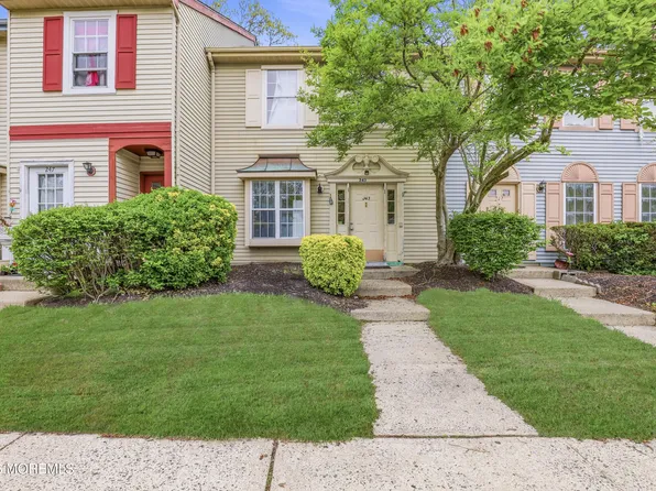 243 Zachary Court, Lakewood, NJ 08701