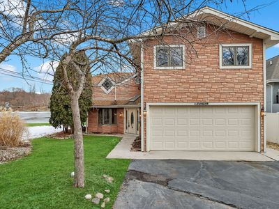 6N263 River Dr, St Charles, IL, 60175