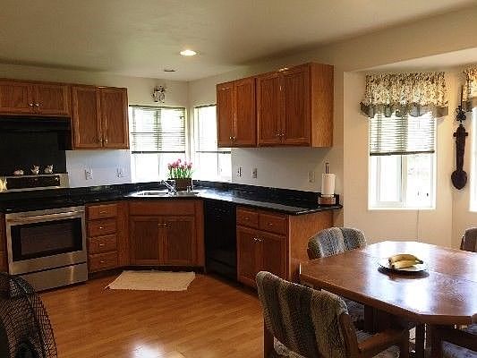 4th image of 16-2047 Pearl Dr