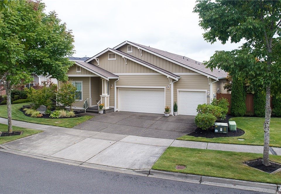 1st image of 4346 Vashon Dr NE