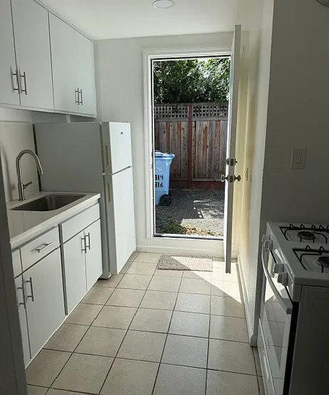 1316 Ashby Ave #A — Photo 8