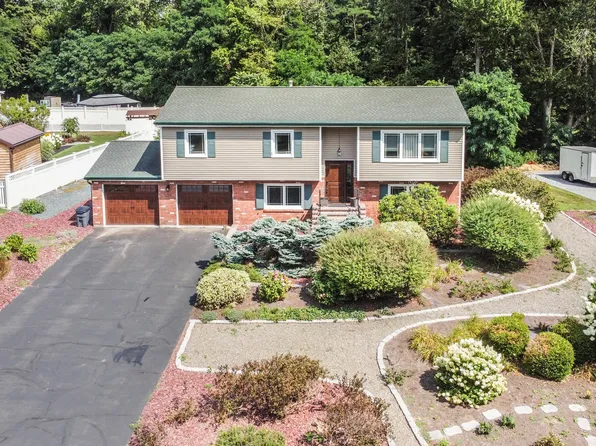 6 Westchester Drive, Albany, NY 12205