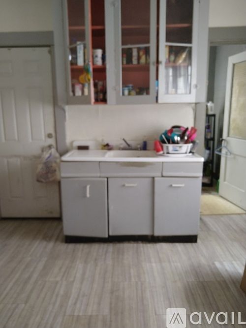2nd image of 12016 Parkview Ave