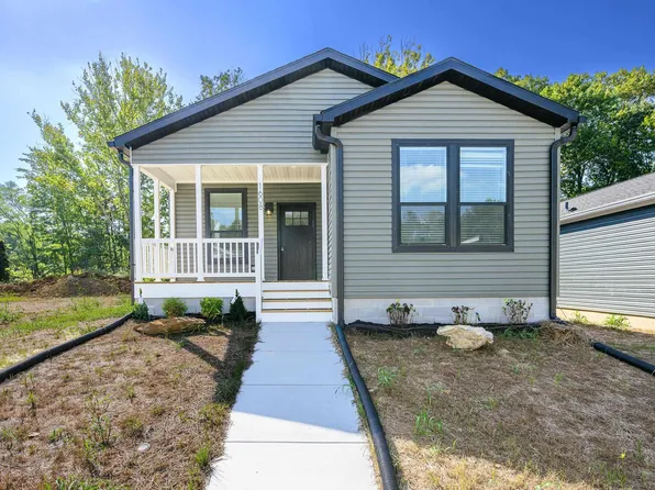 1608 N Breckenridge Rd, Bloomington, IN 47404