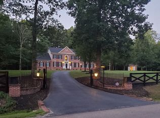 40 Nottingham Dr, Fredericksburg, VA 22406