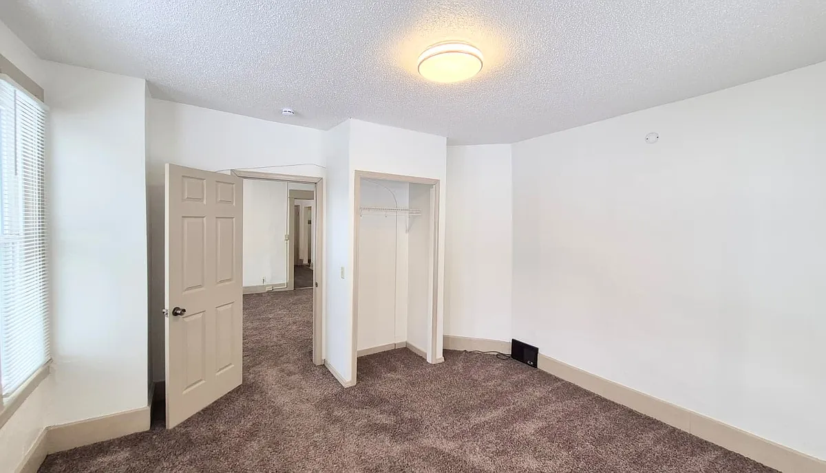 Building Photo - 315 Aurora Ave #1