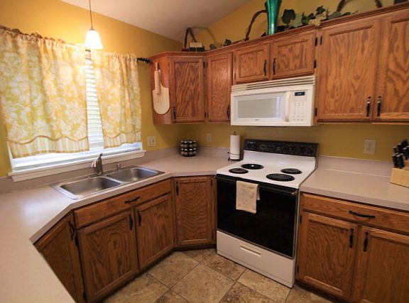 5th image of 3590 Spring Creek Dr
