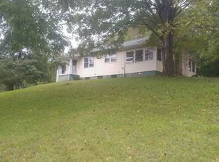 391 Duck Wear Rd, Irvine, KY 40336