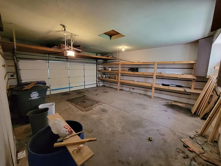 737 Lindberg Dr — Photo 17
